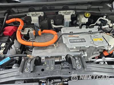 2024 Nissan Ariya PLATINUM+ e-4ORCE - zdjęcie 17 z 31 - miniatura