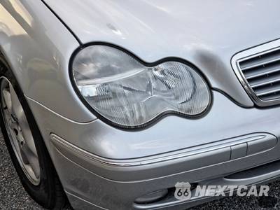 2000 Mercedes-Benz C-Class - zdjęcie 15 z 51 - miniatura