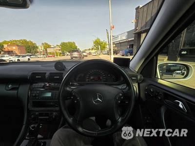 2000 Mercedes-Benz C-Class - zdjęcie 27 z 51 - miniatura