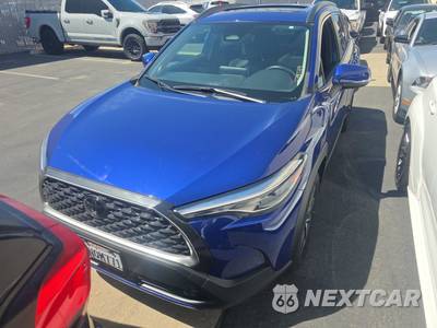 2024 Toyota Corolla Cross XLE - zdjęcie 2 z 27 - miniatura