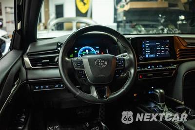 2025 Toyota Camry SE - zdjęcie 15 z 28 - miniatura