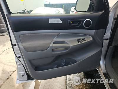 2005 Toyota Tacoma Extended Cab Long Bed w/Rear Doors - zdjęcie 9 z 33 - miniatura