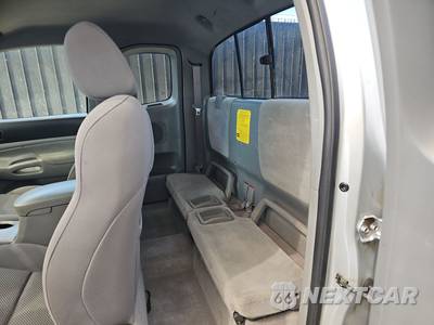 2005 Toyota Tacoma Extended Cab Long Bed w/Rear Doors - zdjęcie 13 z 33 - miniatura