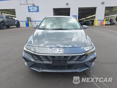 2025 Hyundai Elantra SE - zdjęcie 2 z 22 - miniatura