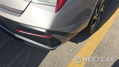 2025 Hyundai Elantra SEL Convenience - zdjęcie 18 z 22 - miniatura