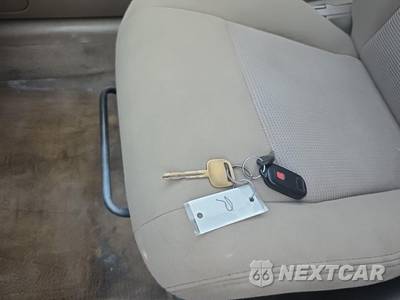 2000 Toyota Camry LE - zdjęcie 21 z 21 - miniatura