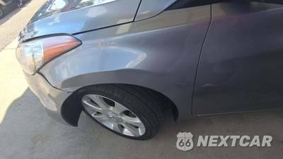 2013 Hyundai Elantra Limited Sedan - zdjęcie 29 z 33 - miniatura