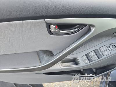 2013 Hyundai Elantra Limited Sedan - zdjęcie 9 z 33 - miniatura