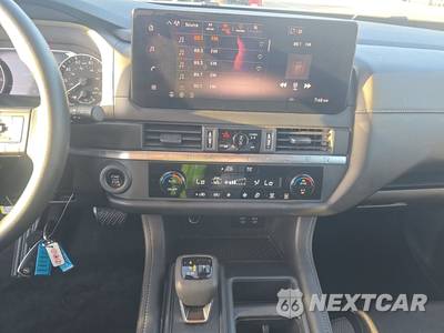 2026 Nissan Pathfinder S - zdjęcie 11 z 25 - miniatura