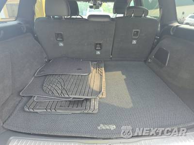 2023 Jeep Grand Cherokee 4xe Summit Reserve - zdjęcie 16 z 29 - miniatura