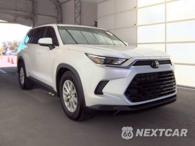 2025 Toyota Grand Highlander XLE - zdjęcie 3 z 25 - miniatura