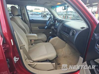 2014 Jeep Patriot Latitude - zdjęcie 8 z 30 - miniatura