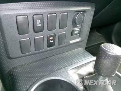 2007 Toyota FJ Cruiser w/Rear Doors - zdjęcie 17 z 38 - miniatura