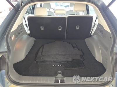 2023 Hyundai IONIQ 5 Limited - zdjęcie 16 z 32 - miniatura