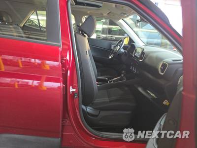 2024 Hyundai Venue SEL - zdjęcie 8 z 19 - miniatura