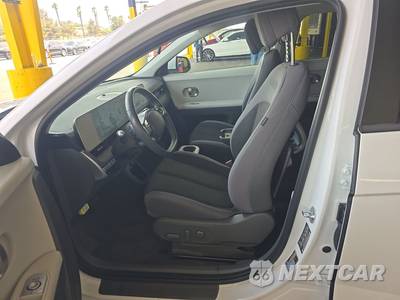 2024 Hyundai IONIQ 5 SE Standard Range - zdjęcie 7 z 29 - miniatura