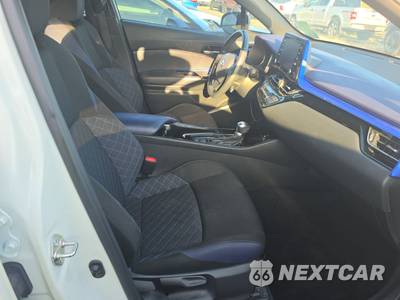 2021 Toyota C-HR XLE - zdjęcie 8 z 21 - miniatura