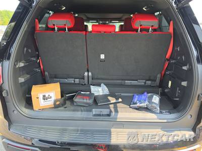2026 Toyota Sequoia TRD Pro - zdjęcie 17 z 24 - miniatura