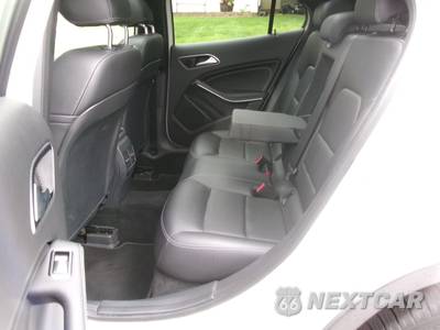 2017 Mercedes-Benz GLA 250 4MATIC - zdjęcie 37 z 60 - miniatura