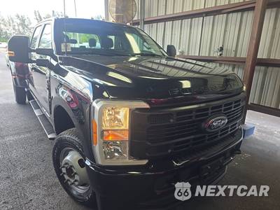 2023 Ford Super Duty F-350 XL Crew Cab Long Bed DRW - zdjęcie 3 z 23 - miniatura