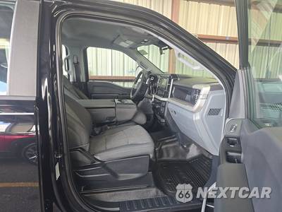 2023 Ford Super Duty F-350 XL Crew Cab Long Bed DRW - zdjęcie 8 z 23 - miniatura