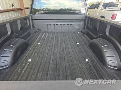 2023 Ford Super Duty F-350 XL Crew Cab Long Bed DRW - zdjęcie 16 z 23 - miniatura