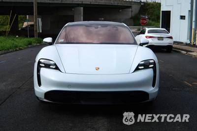 2020 Porsche Taycan Turbo S - zdjęcie 2 z 47 - miniatura