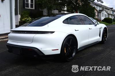 2020 Porsche Taycan Turbo S - zdjęcie 4 z 47 - miniatura