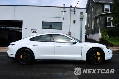 2020 Porsche Taycan Turbo S - zdjęcie 8 z 47 - miniatura