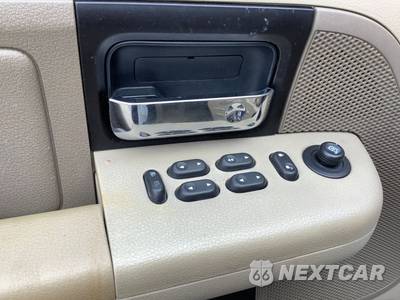 2005 Ford F-150 FX4 Extended Cab Medium Bed w/Rear Doors - zdjęcie 13 z 40 - miniatura