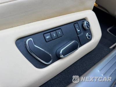 2014 Bentley Flying Spur W12 - zdjęcie 53 z 82 - miniatura