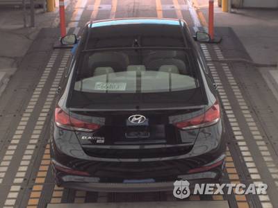 2017 Hyundai Elantra SE Sedan - zdjęcie 5 z 34 - miniatura
