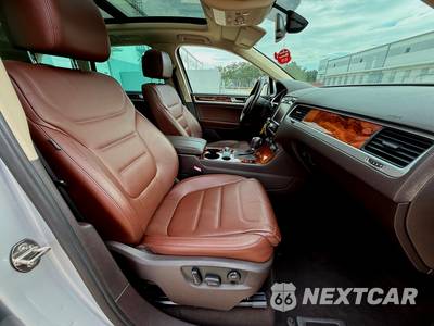 2012 Volkswagen Touareg TDI Executive - zdjęcie 32 z 49 - miniatura