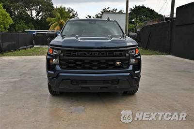 2022 Chevrolet Silverado 1500 Custom Crew Cab Short Bed 1CX - zdjęcie 2 z 18 - miniatura