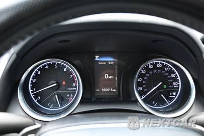 2018 Toyota Camry SE - zdjęcie 14 z 23 - miniatura