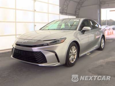 2025 Toyota Camry LE - zdjęcie 1 z 28 - miniatura