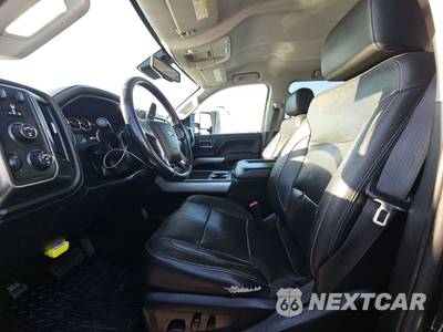 2019 Chevrolet Silverado 2500HD LTZ Crew Cab Medium Bed 1LZ - zdjęcie 13 z 53 - miniatura
