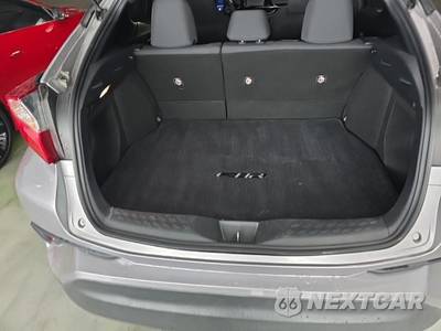 2018 Toyota C-HR XLE Premium - zdjęcie 13 z 20 - miniatura
