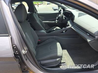 2024 Hyundai Elantra SEL - zdjęcie 8 z 32 - miniatura