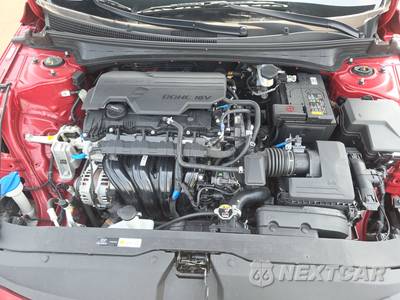 2026 Hyundai Elantra SEL Sport - zdjęcie 15 z 43 - miniatura
