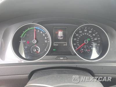 2016 Volkswagen e-Golf SE Hatchback - zdjęcie 12 z 36 - miniatura