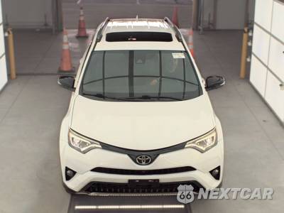 2017 Toyota RAV4 SE - zdjęcie 2 z 54 - miniatura
