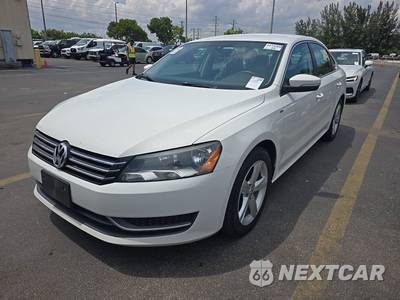 2014 Volkswagen Passat 1.8T Wolfsburg Edition - zdjęcie 1 z 18 - miniatura