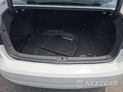 2014 Volkswagen Passat 1.8T Wolfsburg Edition - zdjęcie 16 z 18 - miniatura