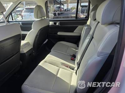 2025 Hyundai Santa Fe Hybrid SEL - zdjęcie 9 z 20 - miniatura