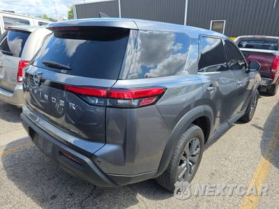 2024 Nissan Pathfinder S - zdjęcie 4 z 28 - miniatura