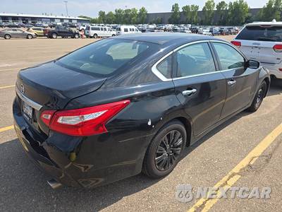 2016 Nissan Altima 2.5 S - zdjęcie 4 z 42 - miniatura