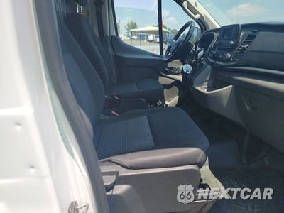 2025 Ford Transit 250 Cargo Van Low Roof 130.0" WB - zdjęcie 8 z 21 - miniatura