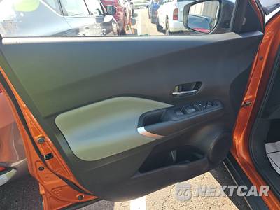 2021 Nissan Kicks SR - zdjęcie 9 z 27 - miniatura