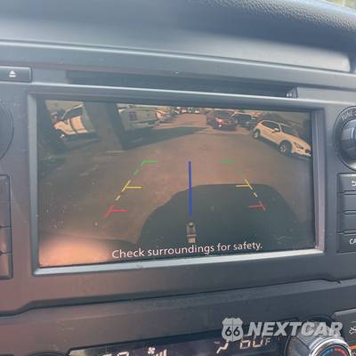 2019 Nissan TITAN SV Crew Cab Short Bed - zdjęcie 20 z 46 - miniatura